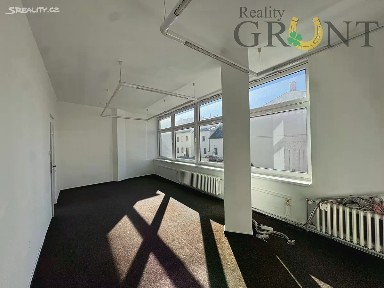 Pronájem obchodního prostoru 36 m² Masarykovo nám., Karviná - Fryštát
