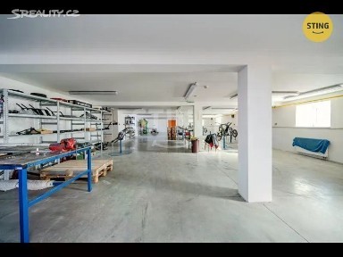 Pronájem skladového prostoru 220 m²