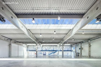 Pronájem skladového prostoru 3500 m²