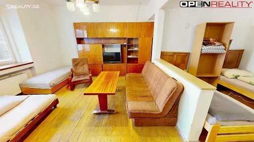Pronájem vícegeneračního domu 380 m², pozemek 762 m² náměstí Na Městečku, Veverská Bítýška