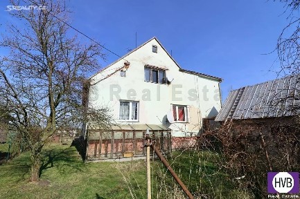 Prodej rodinného domu 220 m², pozemek 1193 m²