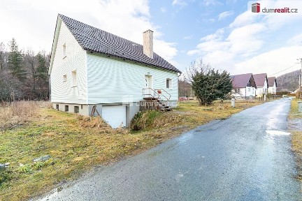 Prodej rodinného domu 220 m², pozemek 614 m² Karlovice