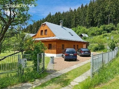 Prodej rodinného domu 276 m², pozemek 3356 m² Bílá