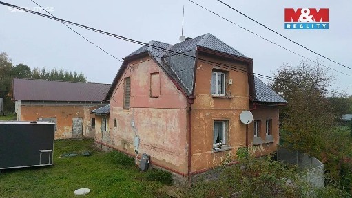 Prodej rodinného domu 214 m², pozemek 2125 m²