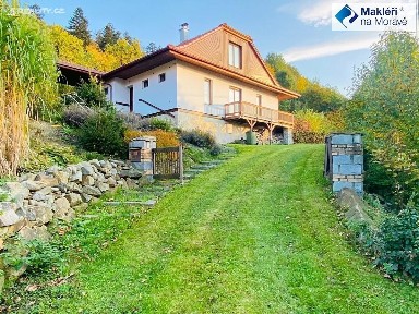 Prodej rodinného domu 150 m², pozemek 1087 m² Lhotka