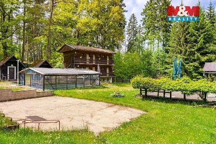 Prodej komerční nemovitosti 795 m² Nová Role - Mezirolí