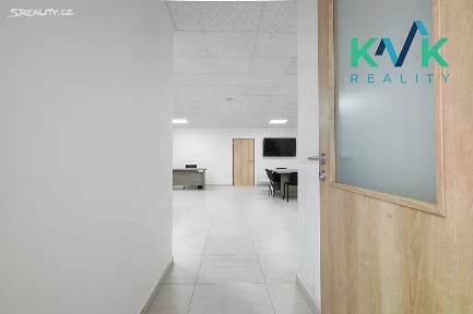 Prodej kanceláře 92 m² Spálená, Karlovy Vary - Doubí