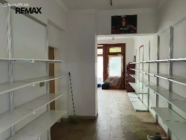 Prodej obchodního prostoru 92 m² Bulharská, Karlovy Vary