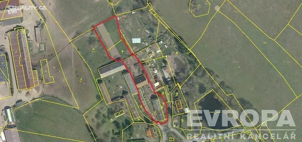 Prodej komerční nemovitosti 109 m² Líšťany - Náklov