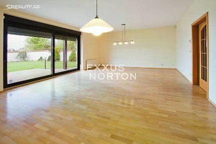Pronájem rodinného domu 240 m², pozemek 550 m² Do Oříšků, Horoměřice