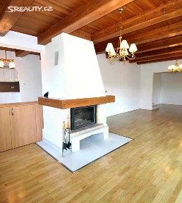 Pronájem rodinného domu 350 m², pozemek 779 m² Průhonice