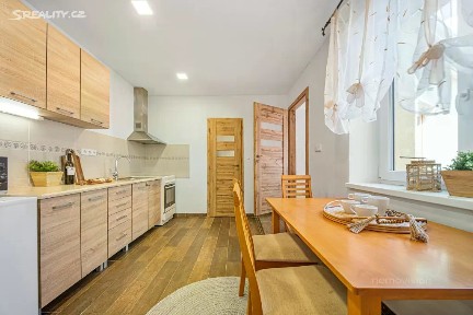 21. dubna, Valtice