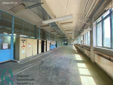 Pronájem skladového prostoru 100 m²