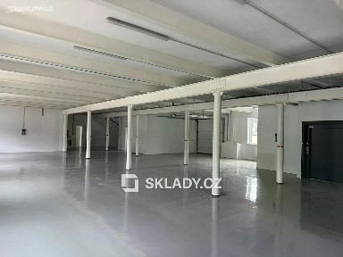Pronájem skladového prostoru 330 m²