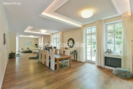 Prodej rodinného domu 459 m², pozemek 1067 m² Pod Meliškou, Praha - Dejvice