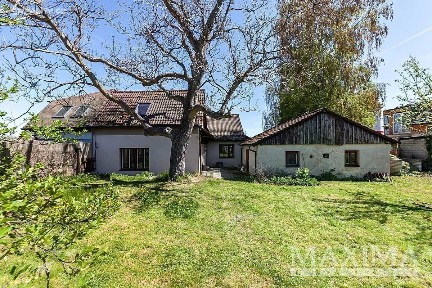 Prodej rodinného domu 230 m², pozemek 654 m²
