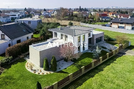 Prodej rodinného domu 330 m², pozemek 1277 m² Křemenáčová, Praha - Pitkovice