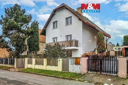 Prodej rodinného domu 292 m², pozemek 663 m² Jasenná, Praha - Horní Počernice