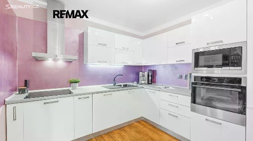 Prodej rodinného domu 267 m², pozemek 571 m² Dobrošovská, Praha - Horní Počernice