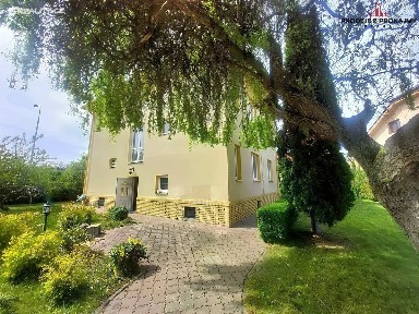Prodej vily 243 m², pozemek 921 m² Praha - Suchdol