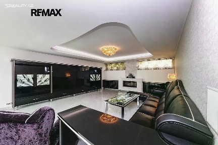 Prodej rodinného domu 365 m², pozemek 623 m² Rotenská, Praha - Kyje