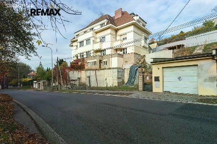 Prodej rodinného domu 370 m², pozemek 834 m² Údolní, Praha - Braník