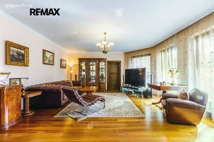 Prodej vily 354 m², pozemek 929 m² U zahrádek, Praha - Benice