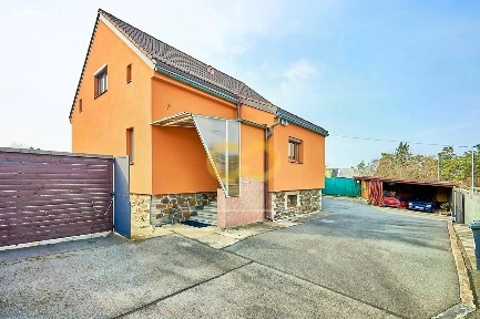 Prodej rodinného domu 150 m², pozemek 749 m² K Lahovičkám, Praha - Modřany