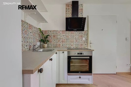 Prodej rodinného domu 320 m², pozemek 450 m² Bakalářská, Praha - Malešice