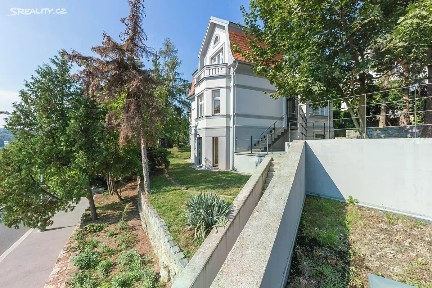 Prodej rodinného domu 185 m², pozemek 790 m² Pod Žvahovem, Praha - Hlubočepy