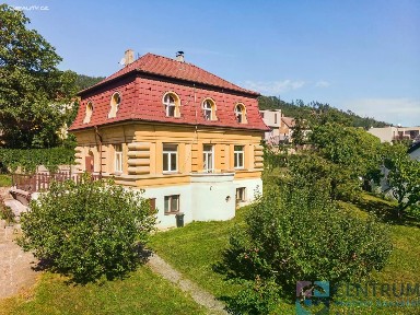 Prodej rodinného domu 202 m², pozemek 1282 m²