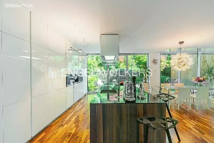 Prodej rodinného domu 300 m², pozemek 388 m² Pod Císařkou, Praha - Smíchov