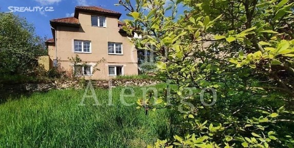 Prodej rodinného domu 275 m², pozemek 676 m² Nad višňovkou, Praha - Ruzyně