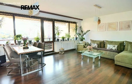 Prodej rodinného domu 395 m², pozemek 158 m² Hamsíkova, Praha - Motol