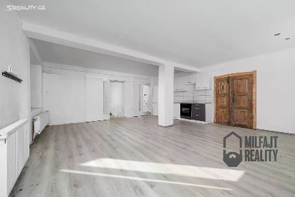 Prodej rodinného domu 503 m², pozemek 36850 m² Hamr na Jezeře - Břevniště