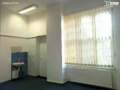 Pronájem kanceláře 40 m² Náměstí 8. května, Hranice - Hranice I-Město