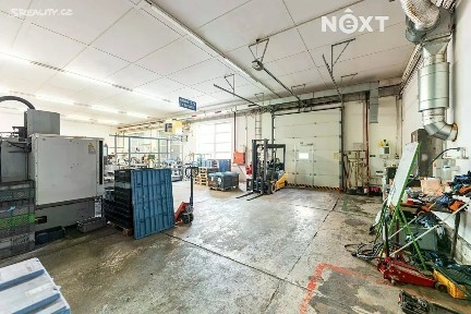 Pronájem výrobní haly, prostoru 563 m²
