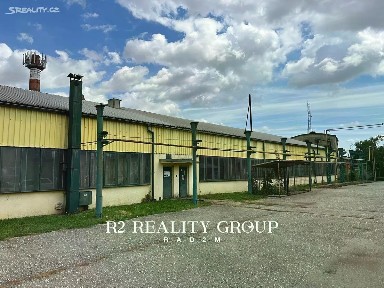 Prodej výrobní haly, prostoru 830 m²