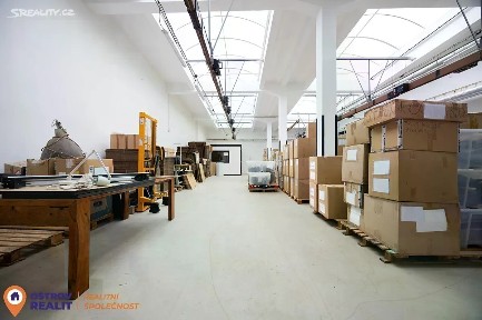 Prodej obchodního prostoru 198 m²