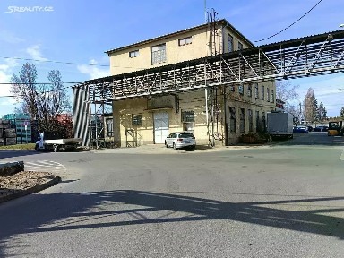 Prodej komerční nemovitosti 1150 m²