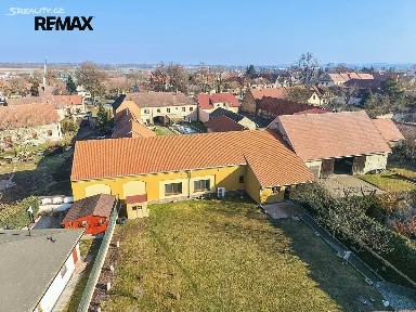 Úhonice, Praha-západ, Na Návsi