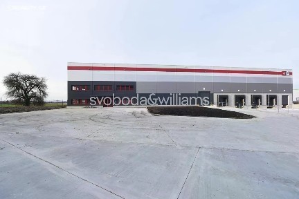 Pronájem výrobní haly, prostoru 4835 m²