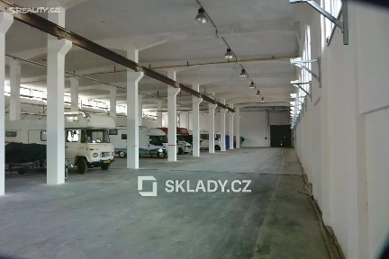 Pronájem skladového prostoru 400 m²