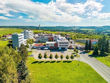 Pronájem kanceláře 1224 m²