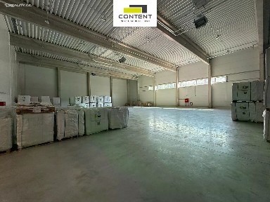 Pronájem skladového prostoru 875 m²