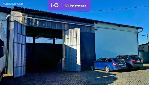 Pronájem skladového prostoru 300 m²