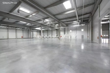 Pronájem skladového prostoru 2500 m²