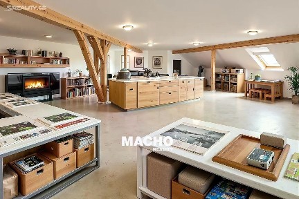 Mlýnská, Tachlovice