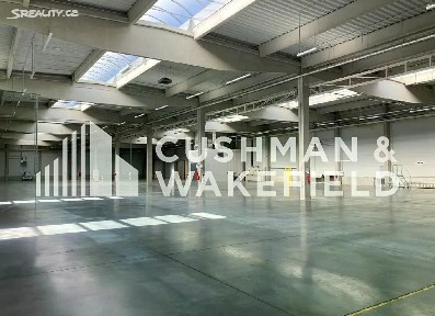 Pronájem skladového prostoru 7445 m²
