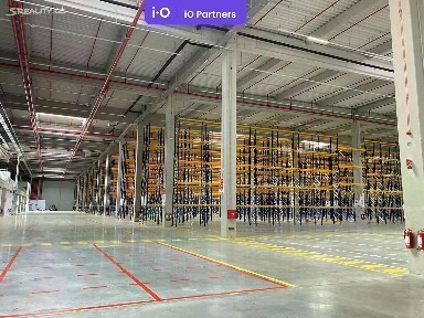 Pronájem skladového prostoru 8281 m²